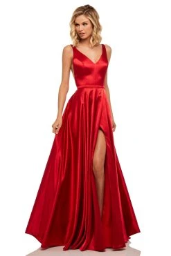 Sherri Hill - 52410 Sleeveless V Neck Silk Charmeuse A Line Dress