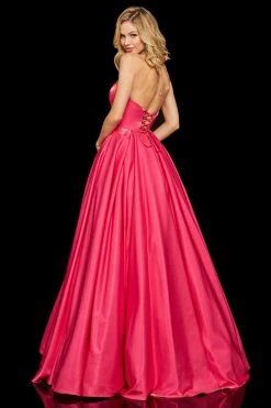 Sherri Hill - 52456 Strapless Sweetheart Full Figured Ballgown Dress