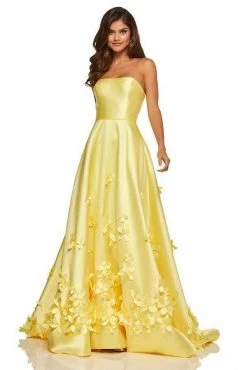 Sherri Hill - 52582 3D Floral Appliques Strapless Full Figured Dress