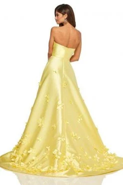 Sherri Hill - 52582 3D Floral Appliques Strapless Full Figured Dress