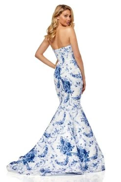 Sherri Hill - 52618 Full Figured Strapless Dress
