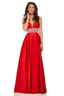 Sherri Hill - 52906 Pleated Plunging V-Neck Gown With Slit