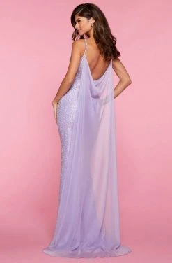 Sherri Hill - 53494 Long Beaded Plunge Watteau Dress