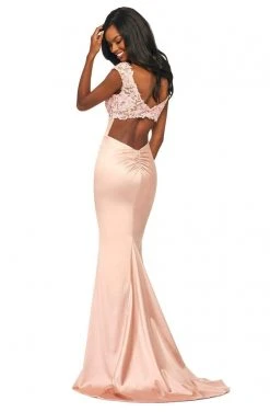 Sherri Hill - 53605 Scoop Lace Fitted Evening Dress