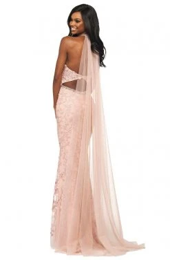 Sherri Hill - 53724 Lace High Halter Neckline Evening Dress