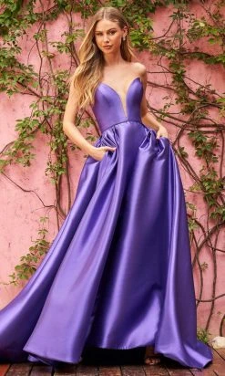Sherri Hill - 55005 Plunging Bodice Gown With Slit